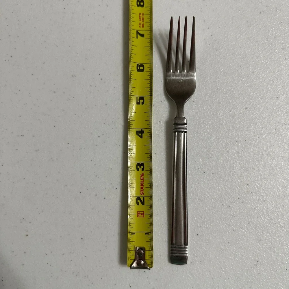J.A. Henckels International Savant 7.25